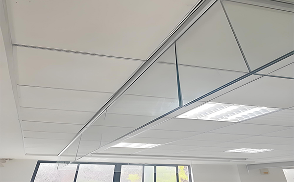 同仁玻璃挡烟垂壁