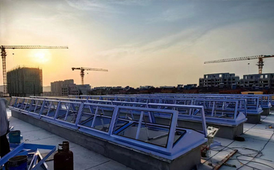 消防同仁排烟窗开启角度