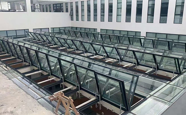 百安科技有限公司近期同仁排烟窗项目案例分享 百安科技有限公司近期同仁排烟窗项目案例分享